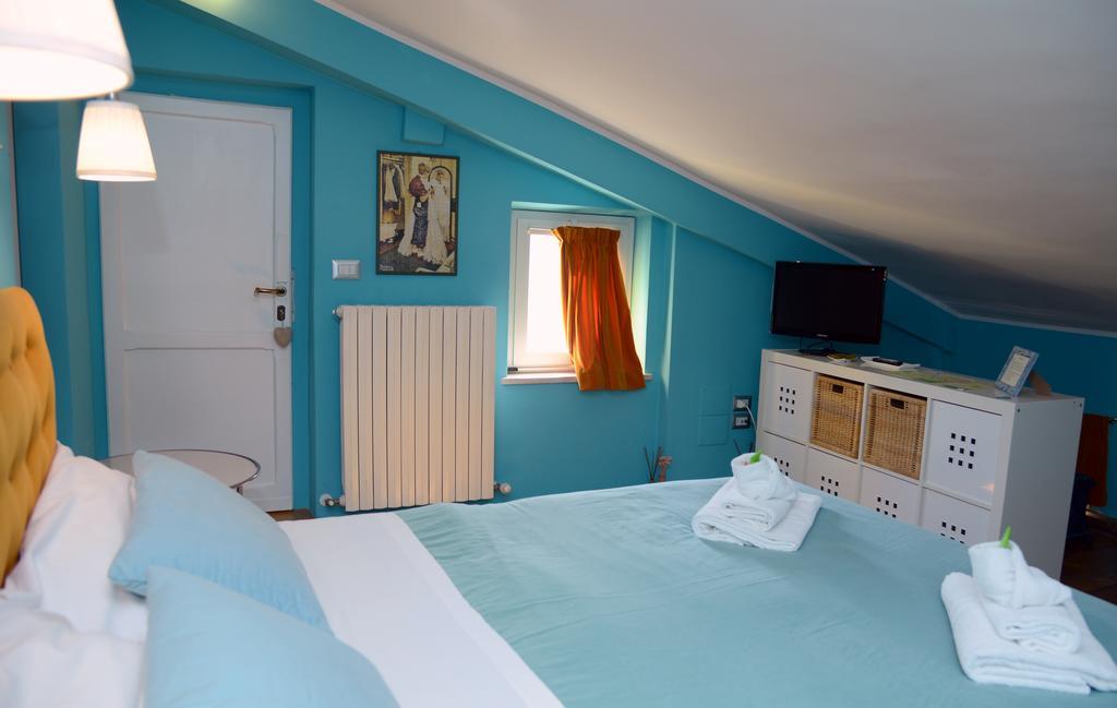 B&B Aurora Domus D'A-Mare Pesaro Extérieur photo