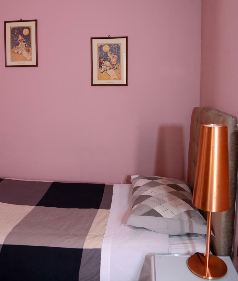 B&B Aurora Domus D'A-Mare Pesaro Extérieur photo